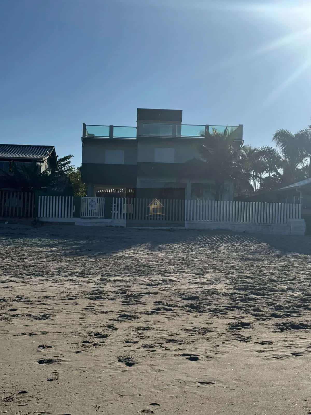UM VERDADEIRO PARAÍSO PÉ NA AREIA EM ITAPOÁ/SC!